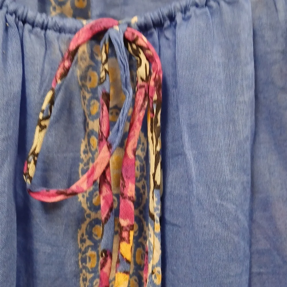 Free People Elena Size Medium Blue and Pink Floral Flowy Top Lightweight FINAL - Picture 5 of 7